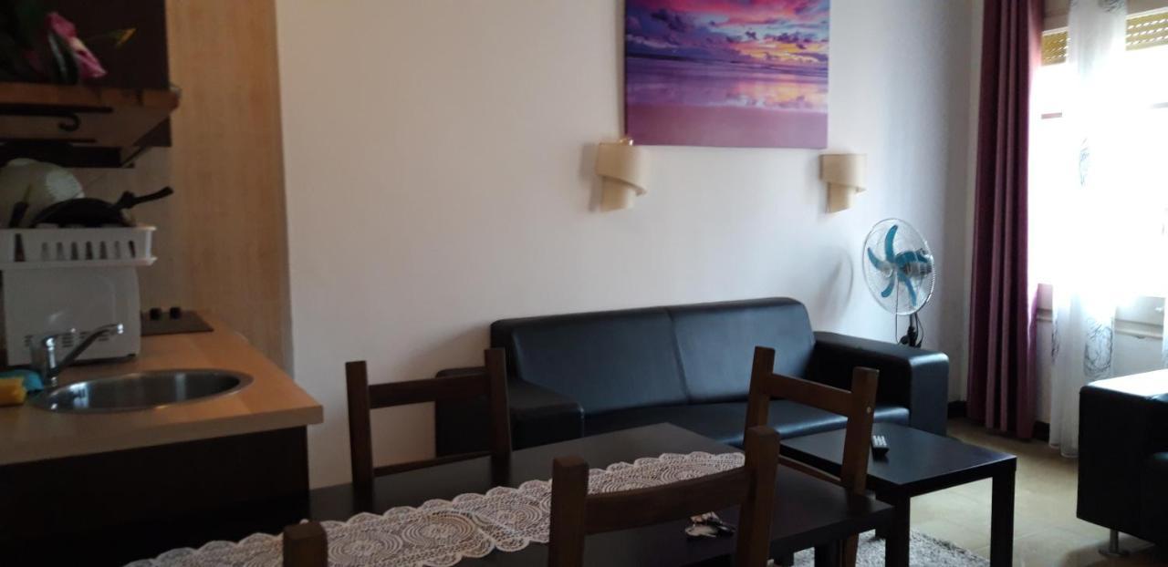 Aparthotel Wellamar Sant Feliu de Guixols Bagian luar foto